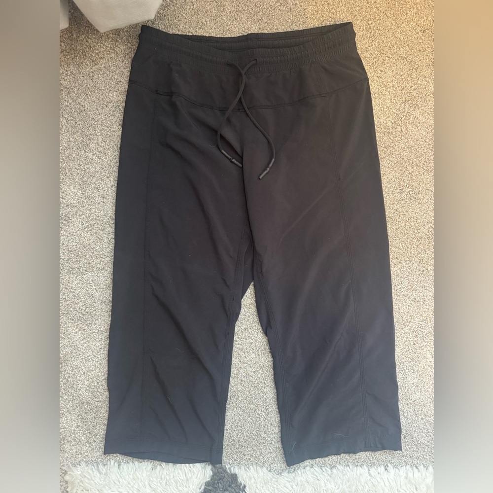 Black Lululemon Cropped Pants